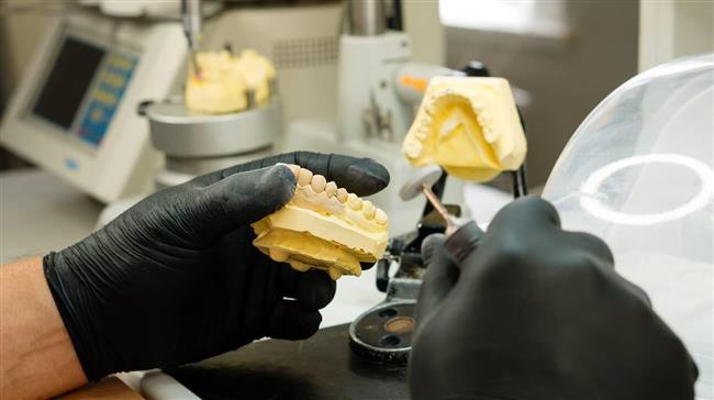 راهنمای جامع انتخاب بهترین لابراتوار دندانسازی